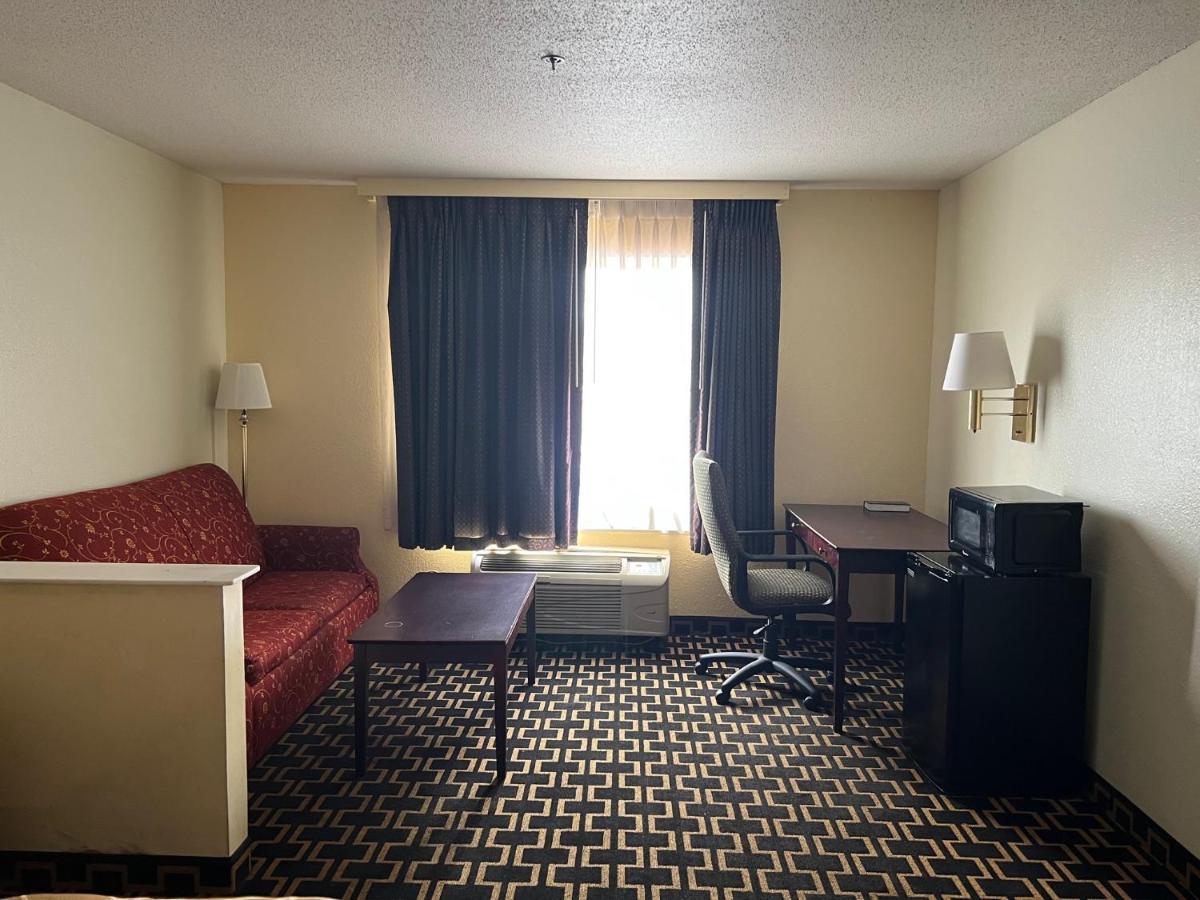 Budgetel Inns & Suites 페어필드페어필드  외부 사진